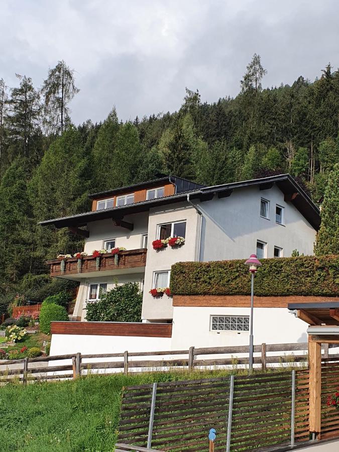 Ferienwohnung Haus Wohleb Fulpmes Exterior foto