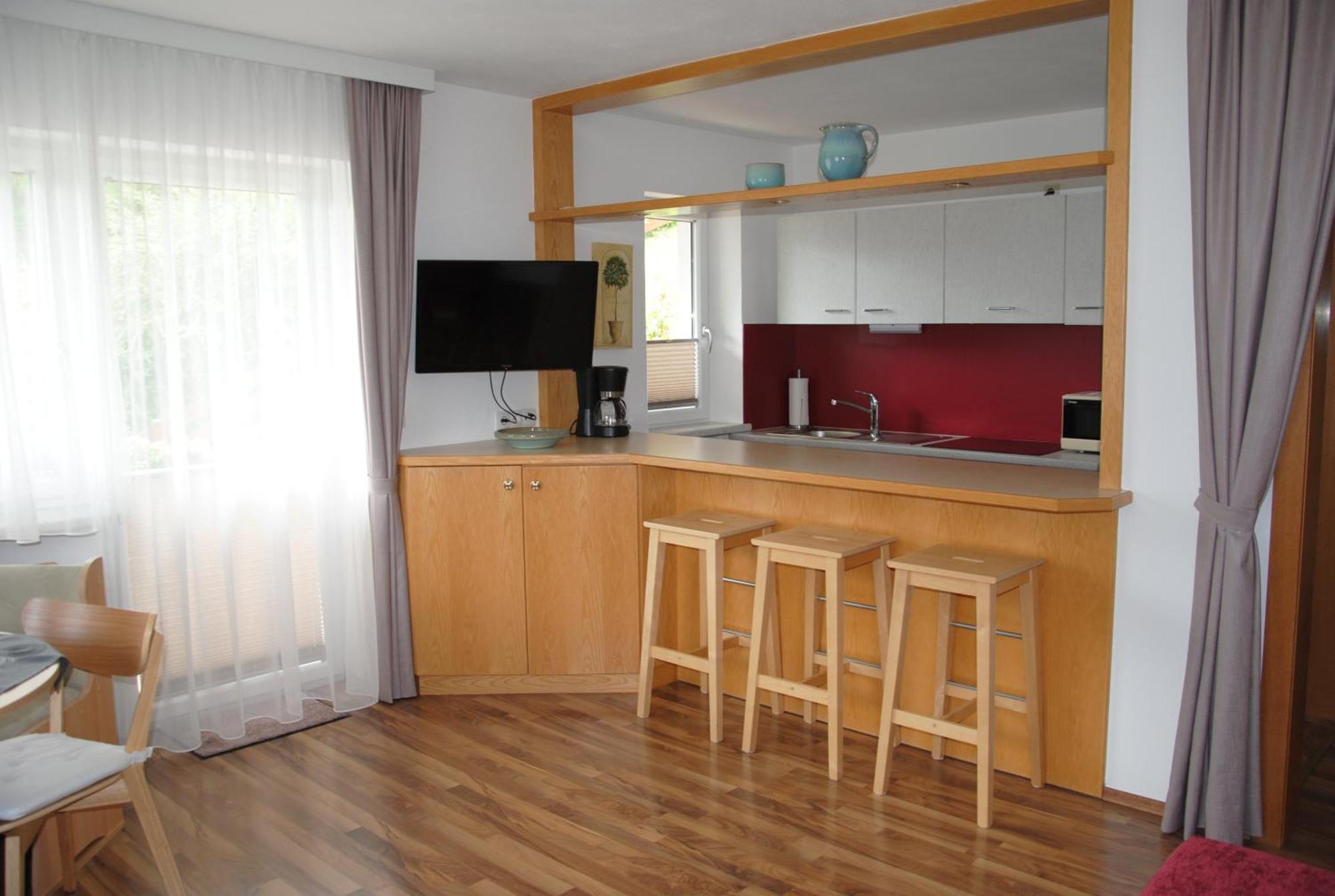 Ferienwohnung Haus Wohleb Fulpmes Exterior foto