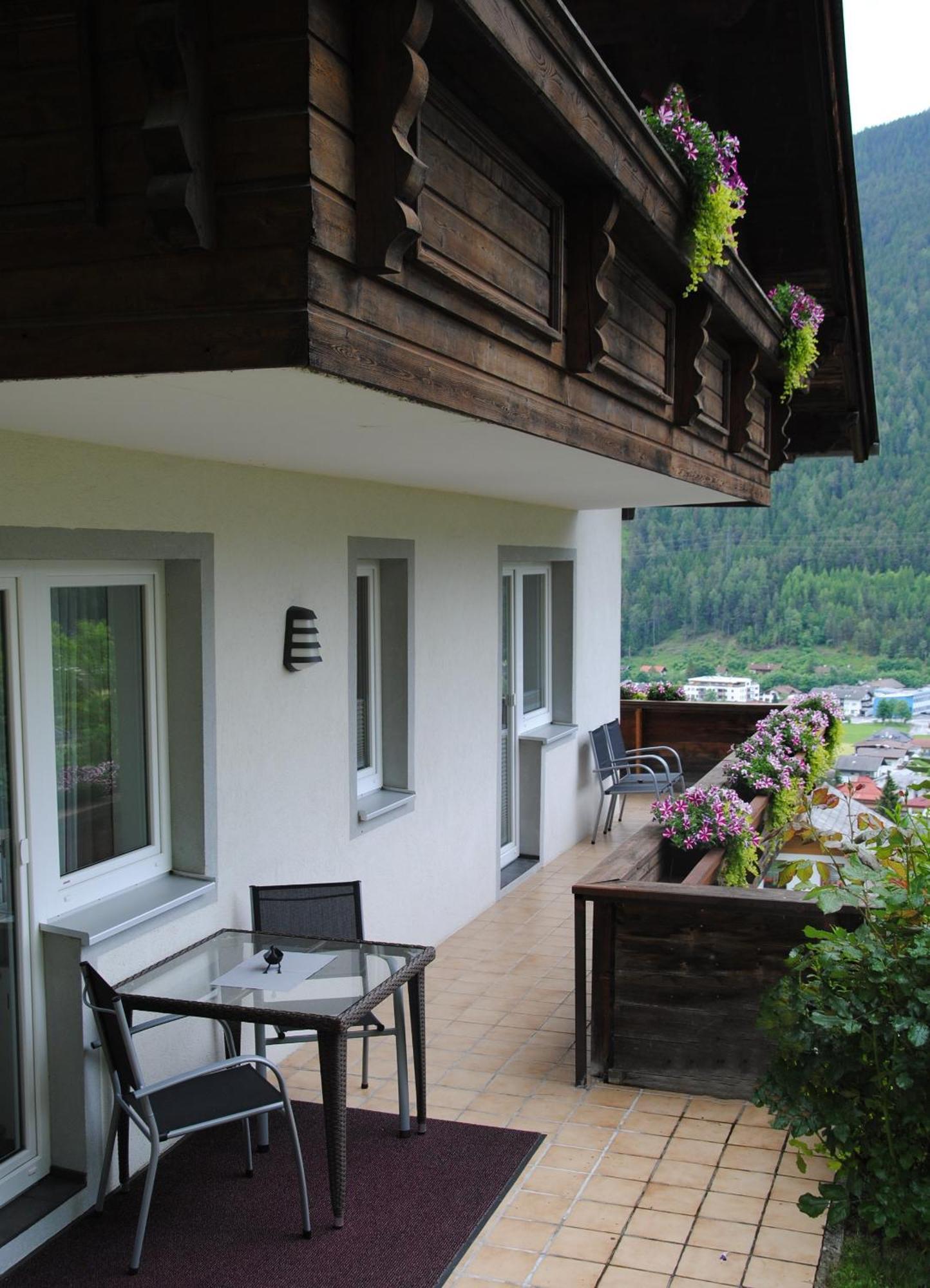 Ferienwohnung Haus Wohleb Fulpmes Exterior foto
